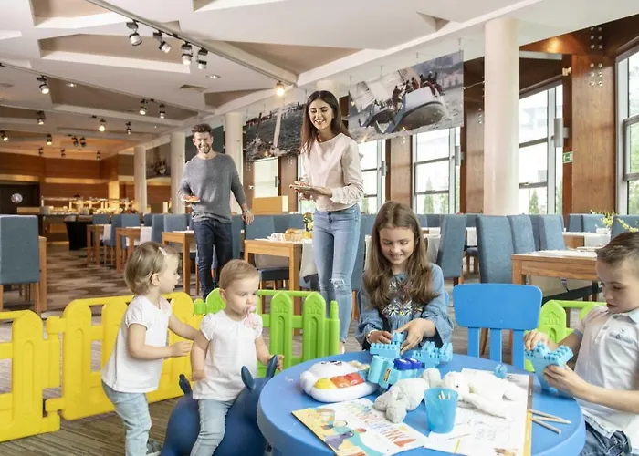 Aquarius Отель Колобжег